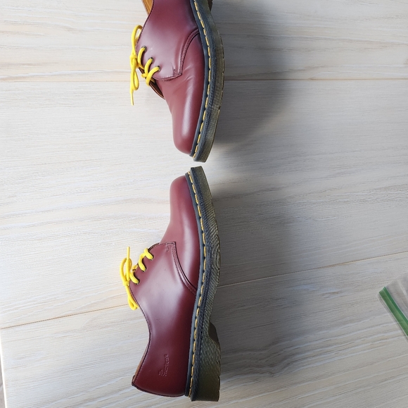 Dr Martens 1461 SMOOTH LEATHER OXFORD SHOES US9 Cherry Red. Unisex. - Picture 4 of 16